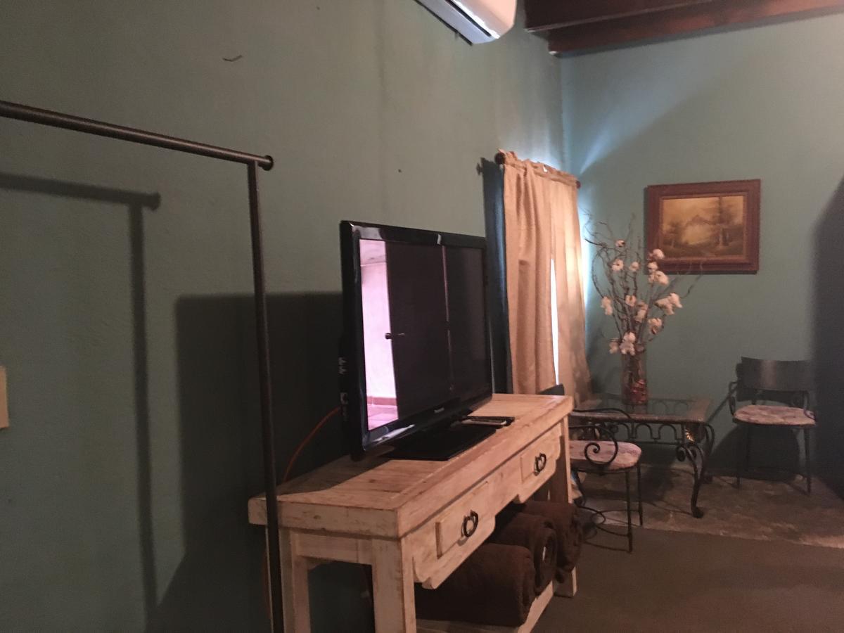 Hostal Dona Carlota Hotel Cuatrocienegas de Carranza ภายนอก รูปภาพ