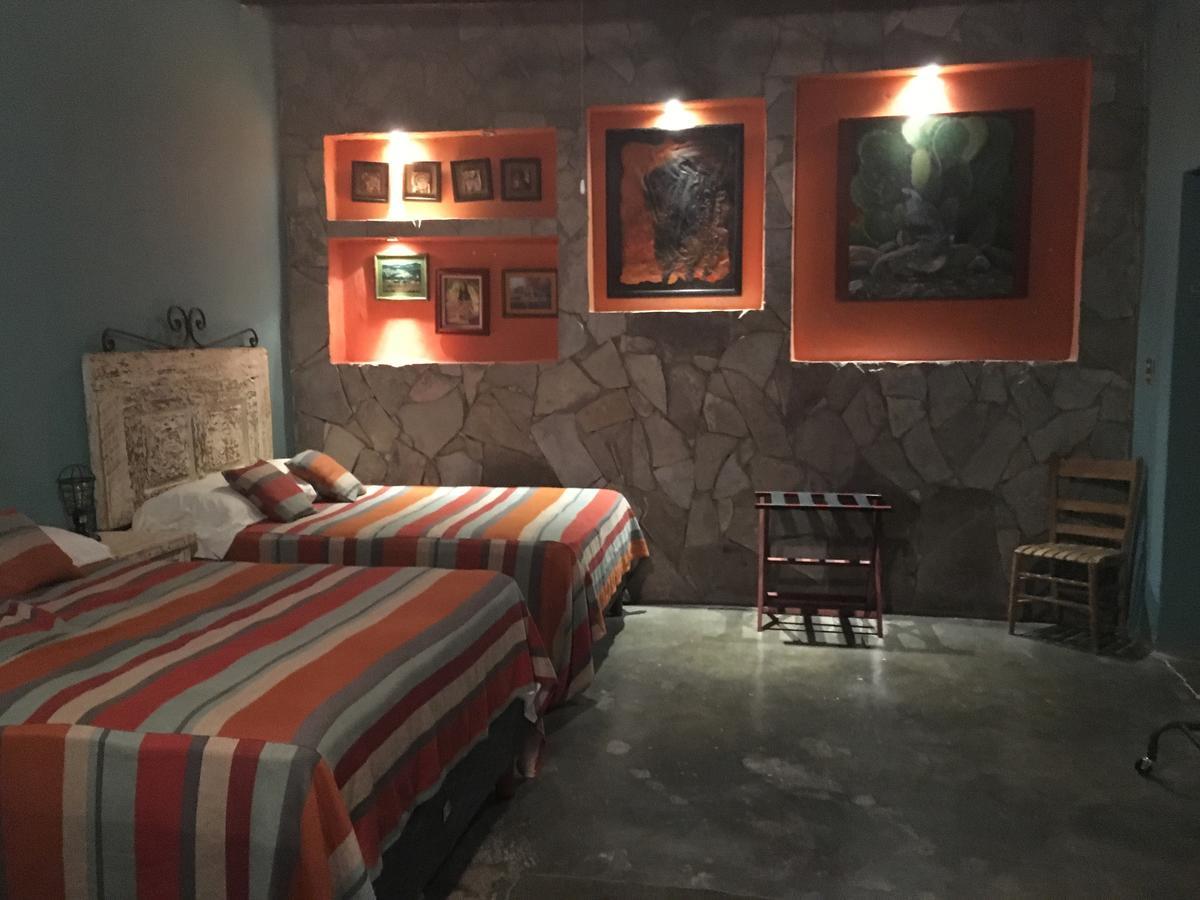 Hostal Dona Carlota Hotel Cuatrocienegas de Carranza ภายนอก รูปภาพ