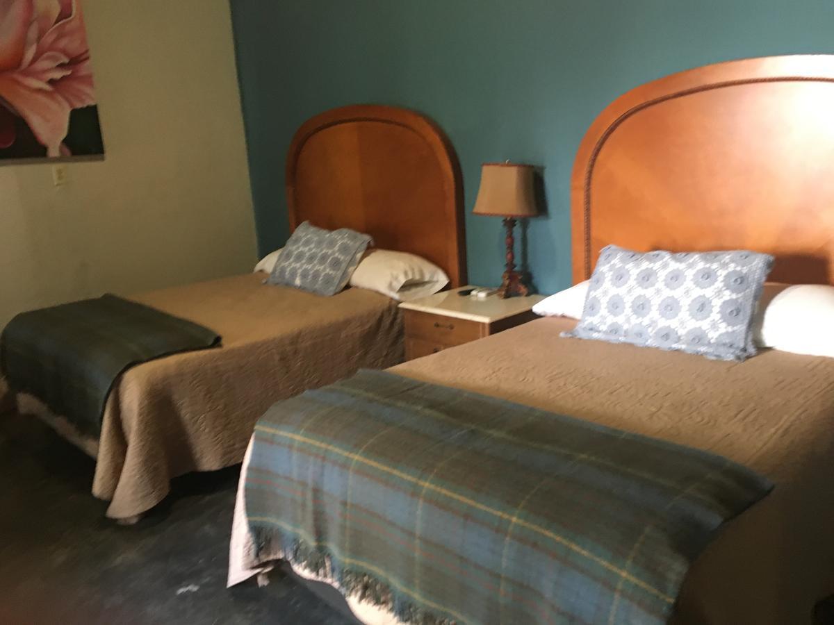 Hostal Dona Carlota Hotel Cuatrocienegas de Carranza ภายนอก รูปภาพ
